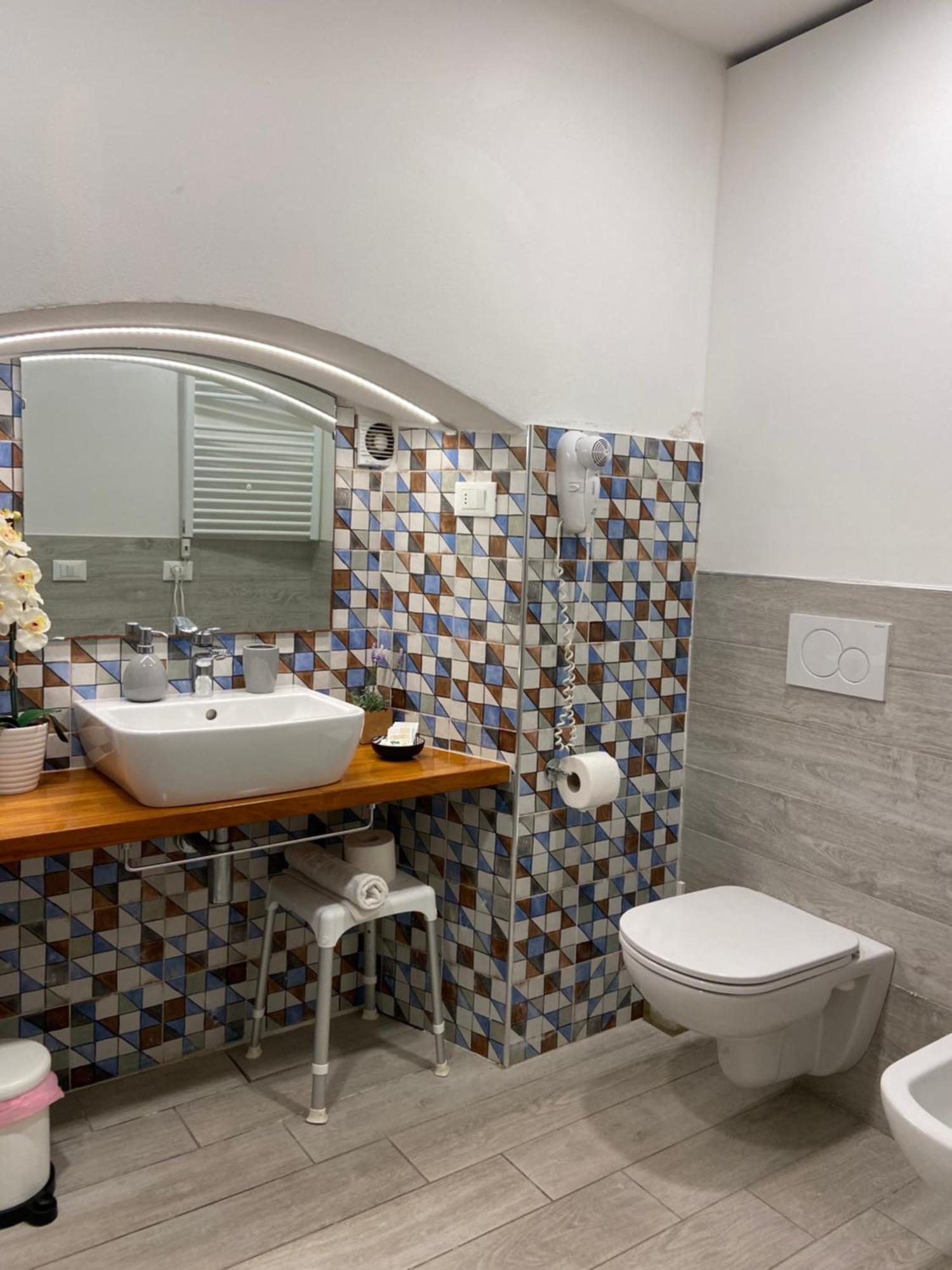 Vita Lenta - Cozy Rooms La Spezia Exterior photo